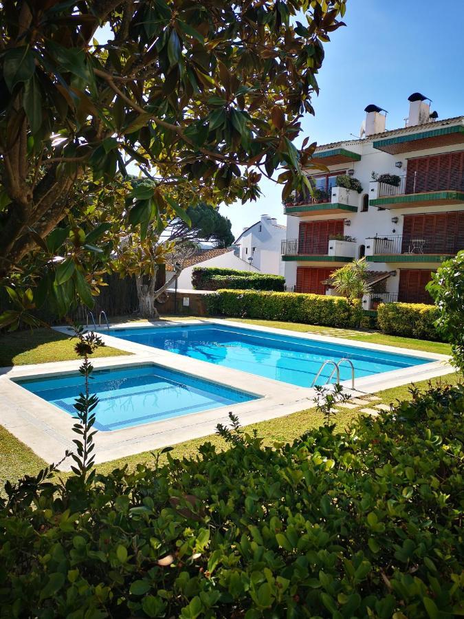 Apartamento Con Piscina L' Ancora Calella De Palafrugell Luaran gambar