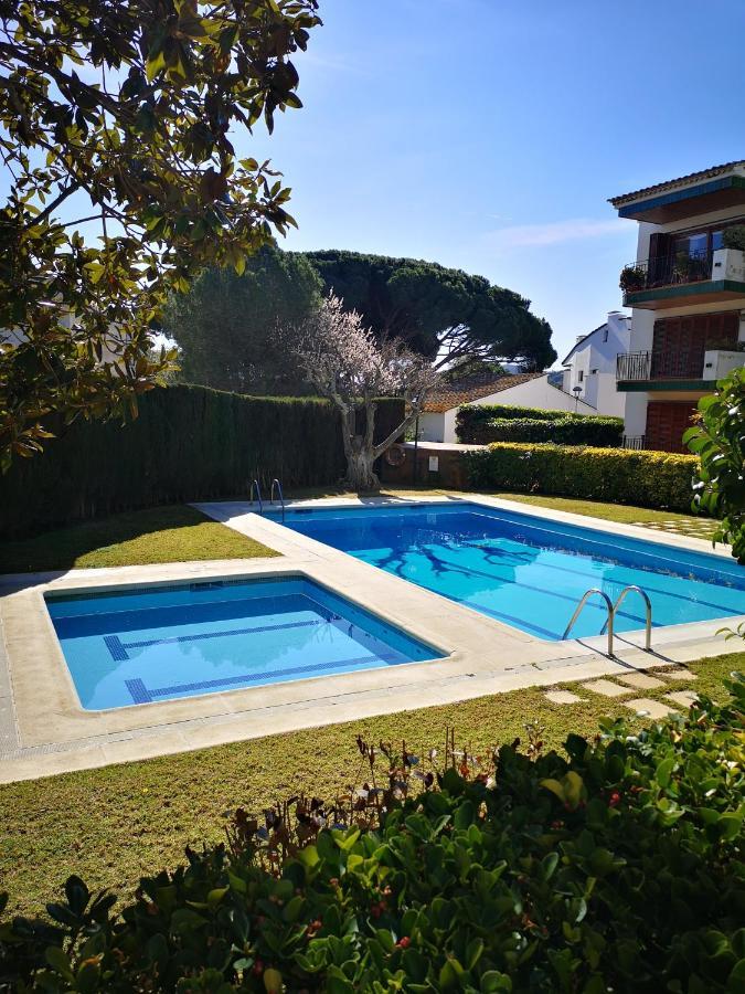 Apartamento Con Piscina L' Ancora Calella De Palafrugell Luaran gambar